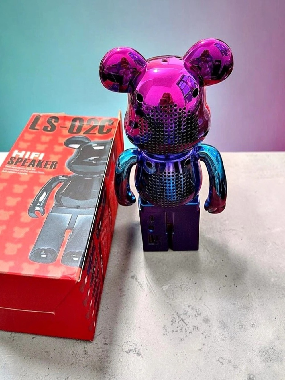 LS-02C Metallic Portable Speaker with Box